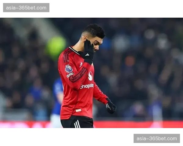 英格兰队公布新一期大名单，曼联18岁中场小将梅努首次入选